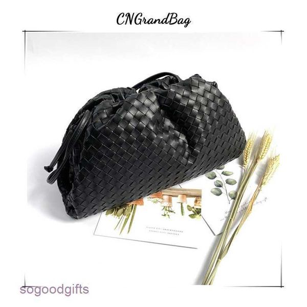 bottegas bag mini jodie venetas fashion trend leather woven pleated cloud bag women's net red versatile soft messenger single shoulder
bottegas bag mini jodie venetas fashion trend leather woven pleated cloud bag women's net red versatile soft messenger single shoulder