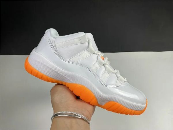 2023 basketball shoes limited edition jumpman11 low wmns comfort white bright citrus fashion sport zapatos sneakers come with box
2023 basketball shoes limited edition jumpman11 low wmns comfort white bright citrus fashion sport zapatos sneakers come with box