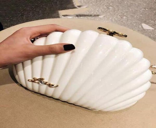 fashion cross body bags black white shell clutch wallets very precious pearl shell women handbags evening bags vip gift mini backp4187471
fashion cross body bags black white shell clutch wallets very precious pearl shell women handbags evening bags vip gift mini backp4187471