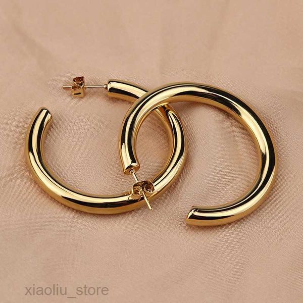 charm new fashion simple earrings round hollow wire earrings titanium steel earrings thick earrings ornaments for women, Golden
charm new fashion simple earrings round hollow wire earrings titanium steel earrings thick earrings ornaments for women, Golden