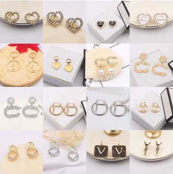 fashion personality stud earrings luxury brand designer letterr steel seal earring rhinestone pearl geometry retro earring wedding ear loop, Golden;silver
fashion personality stud earrings luxury brand designer letterr steel seal earring rhinestone pearl geometry retro earring wedding ear loop, Golden;silver