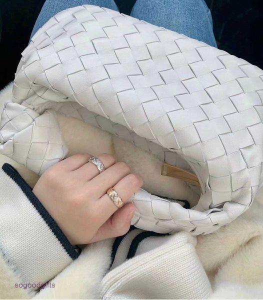 bag mini bottegas jodie venetas 2023 new lg woven knot wrap pleated dumpling axigo cow horn one shoulder hand held women's with logo 9t
bag mini bottegas jodie venetas 2023 new lg woven knot wrap pleated dumpling axigo cow horn one shoulder hand held women's with logo 9t