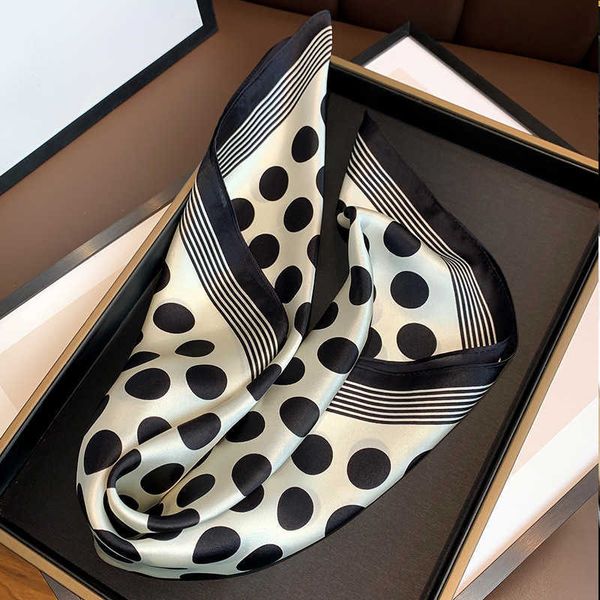 scarves 2022 new scarf women handkerchief printed female square head bandana small neck hijab lady girl 100 pure silk scarves 5353cm j0428, Blue;gray
scarves 2022 new scarf women handkerchief printed female square head bandana small neck hijab lady girl 100 pure silk scarves 5353cm j0428, Blue;gray