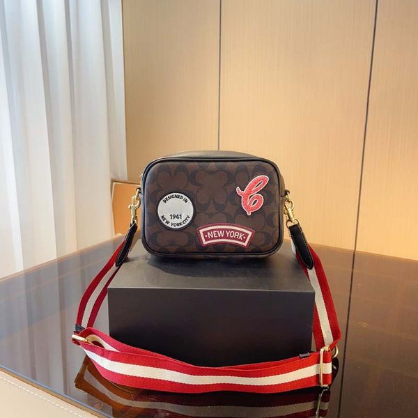 designer Handbag Womens bag Makeup Bag designer Shoulder messenger bag Mini Detachable Strap Metal Buckle Wallet Luxurious Shoulder Bag, #1
designer Handbag Womens bag Makeup Bag designer Shoulder messenger bag Mini Detachable Strap Metal Buckle Wallet Luxurious Shoulder Bag, #1