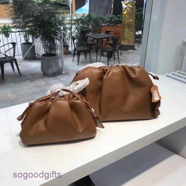 mini bottegas bag jodie venetas woven style leather woven women's bag 2023 new star same one shoulder messenger hand cloud dgyi with lo
mini bottegas bag jodie venetas woven style leather woven women's bag 2023 new star same one shoulder messenger hand cloud dgyi with lo
