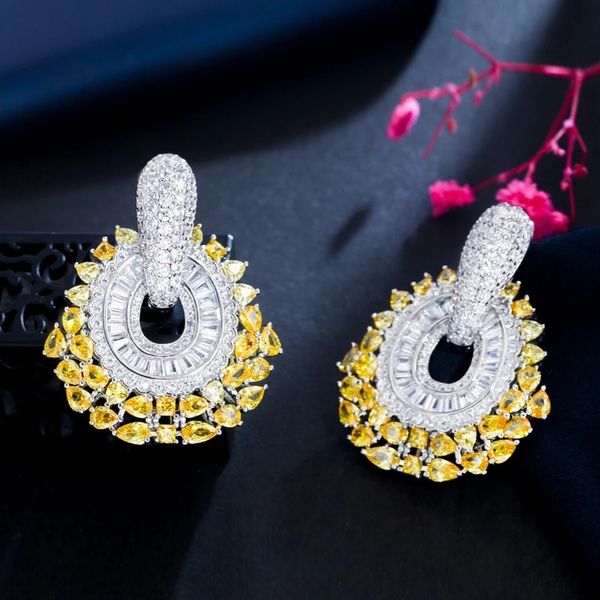 ear cuff cwwzircon anting huggie drop menjuntai besar zirkon kubik kuning gemerlapan untuk wanita pesta malam perhiasan kostum pengantin cz1, Silver
ear cuff cwwzircon anting huggie drop menjuntai besar zirkon kubik kuning gemerlapan untuk wanita pesta malam perhiasan kostum pengantin cz1, Silver