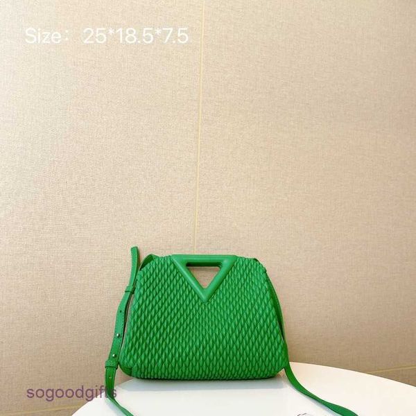bottegas bag point venetas female 2023 new korean net red car line fold triangle cloud bag portable one shoulder messenger tide with logo jl
bottegas bag point venetas female 2023 new korean net red car line fold triangle cloud bag portable one shoulder messenger tide with logo jl