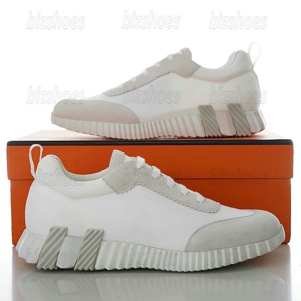 23ss men's mesh designer shoes bouncing sneaker blended fabrics low-casual shoe white rubber soles with orange logo trainers for men, Black
23ss men's mesh designer shoes bouncing sneaker blended fabrics low-casual shoe white rubber soles with orange logo trainers for men, Black