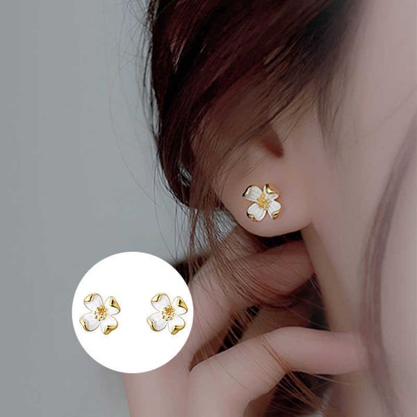 charm fashion elegant white enamel flower d earrings gold color core petal fashion girls women accessoires simple jewelry aa230427, Golden
charm fashion elegant white enamel flower d earrings gold color core petal fashion girls women accessoires simple jewelry aa230427, Golden