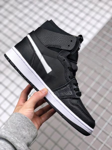 2023 basketball shoes original quality jumpman 1 1s high zoom cmft breakfast club men women sports sneakers with boxes ship out
2023 basketball shoes original quality jumpman 1 1s high zoom cmft breakfast club men women sports sneakers with boxes ship out