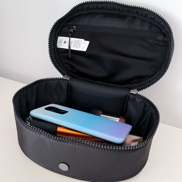 access kit oval water-repellent fabric lulu cosmetic bag fitness training multifunctional storage bag metal on the designer bag o318
access kit oval water-repellent fabric lulu cosmetic bag fitness training multifunctional storage bag metal on the designer bag o318