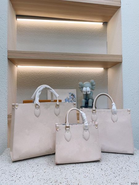designer women totes leather handbag embossing flower tote bags shopping bag shoulder crossbody purse large capacity women letter clutch pur
designer women totes leather handbag embossing flower tote bags shopping bag shoulder crossbody purse large capacity women letter clutch pur