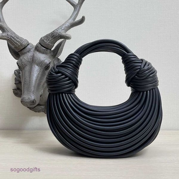 bottegas bag mini jodie venetas mini 2nd generation knotted bag 2023 new niche design dumpling yunduo hand female with logo e0hq
bottegas bag mini jodie venetas mini 2nd generation knotted bag 2023 new niche design dumpling yunduo hand female with logo e0hq