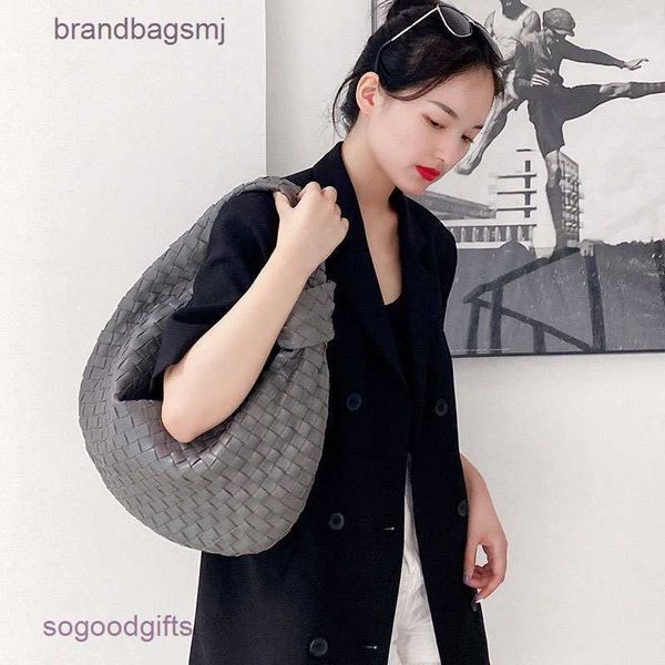 bottegas bag mini jodie venetas leather casual women's bag 2023 spring new armpit one shoulder hand woven sheepskin mesh red large capa
bottegas bag mini jodie venetas leather casual women's bag 2023 spring new armpit one shoulder hand woven sheepskin mesh red large capa