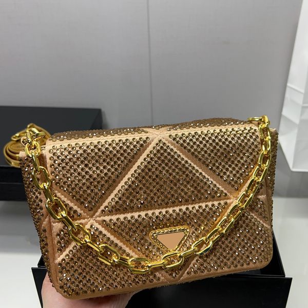 diamonds bag shimmer bags flap shoulder chains wallet 2023 luxurys rs lady quality women handbag fashion handbags mother cossbody purse clut
diamonds bag shimmer bags flap shoulder chains wallet 2023 luxurys rs lady quality women handbag fashion handbags mother cossbody purse clut