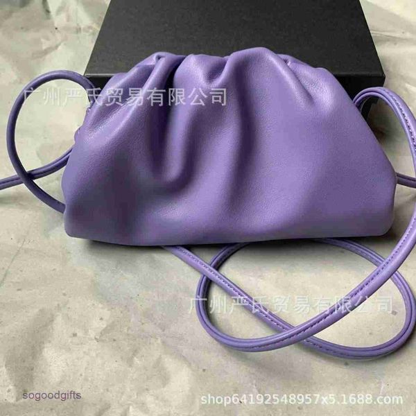 bag mini bottegas jodie venetas 2023 new cloud women's pleated dumpling autumn and winter fashion one shoulder crossbody handheld with
bag mini bottegas jodie venetas 2023 new cloud women's pleated dumpling autumn and winter fashion one shoulder crossbody handheld with