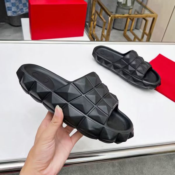 designer beach shoes valentinoity sandals fashion v logo slippers signature style slides indoor women pool slipper outdoor woman shoes lk
designer beach shoes valentinoity sandals fashion v logo slippers signature style slides indoor women pool slipper outdoor woman shoes lk