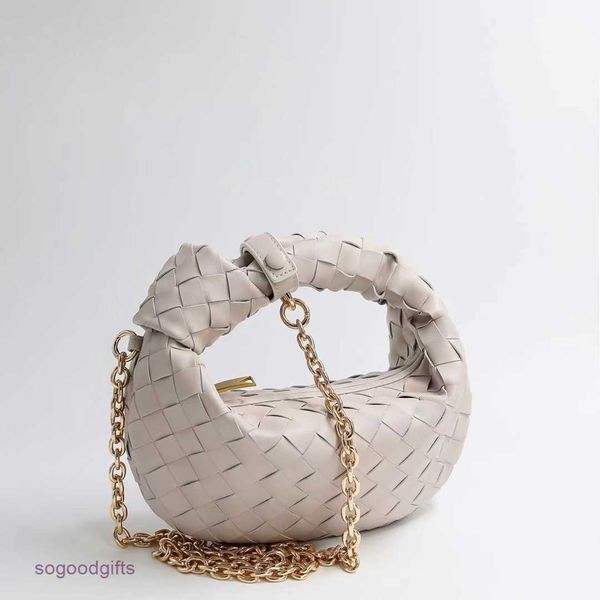 mini bottegas bag jodie venetas leather woven knotted chain messenger bag women's one shoulder cross cowhide hand cloud with logo f3li
mini bottegas bag jodie venetas leather woven knotted chain messenger bag women's one shoulder cross cowhide hand cloud with logo f3li