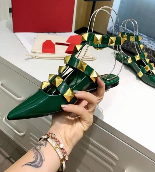 2022 spring and autumn new women highheeled flat shoes rivet decoration pointed toe sandals black fashion sandals with dust bag7950464
2022 spring and autumn new women highheeled flat shoes rivet decoration pointed toe sandals black fashion sandals with dust bag7950464
