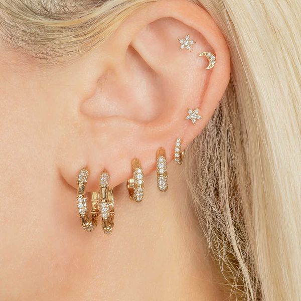 charm desain baru kristal baja tahan karat zirkonia anting-anting simpai unik geometri bulat punk huggie tulang rawan anting-anting tindik p, Golden
charm desain baru kristal baja tahan karat zirkonia anting-anting simpai unik geometri bulat punk huggie tulang rawan anting-anting tindik p, Golden
