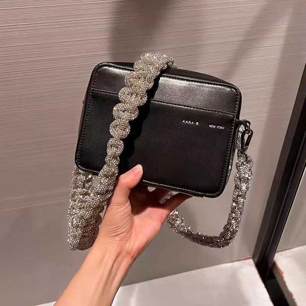 shoulder bags luxury design rhinestone diamond bling woven strap square genuine leather handbag evening clutch messenger 230426
shoulder bags luxury design rhinestone diamond bling woven strap square genuine leather handbag evening clutch messenger 230426