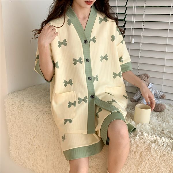 women's sleepwear summer thin female pajamas plus fat plus 300 catties can wear sweet loose home clothes short sleeve shorts set 230428, Black;red
women's sleepwear summer thin female pajamas plus fat plus 300 catties can wear sweet loose home clothes short sleeve shorts set 230428, Black;red