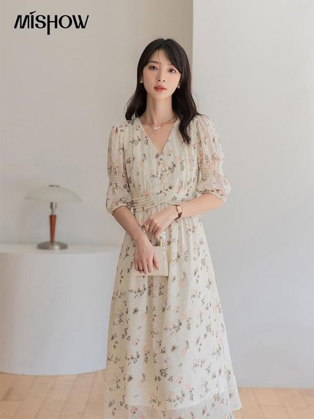 dresses mishow floral dress for women 2022 summer shortsleeve french female clothes elegant waist aline vneck midi dresses mxb21l0653, Black;gray
dresses mishow floral dress for women 2022 summer shortsleeve french female clothes elegant waist aline vneck midi dresses mxb21l0653, Black;gray