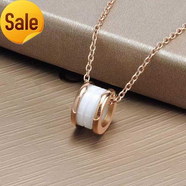 designer design ceramic couple pendant necklace fashion men and women valentine's day classic luxury gift, Silver
designer design ceramic couple pendant necklace fashion men and women valentine's day classic luxury gift, Silver