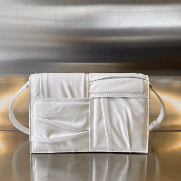 10a bv's candy cassette bags fashion designer waxed cowhide knited woman shoulder bag lady small size 19cm real leather white color han, Black;red
10a bv's candy cassette bags fashion designer waxed cowhide knited woman shoulder bag lady small size 19cm real leather white color han, Black;red
