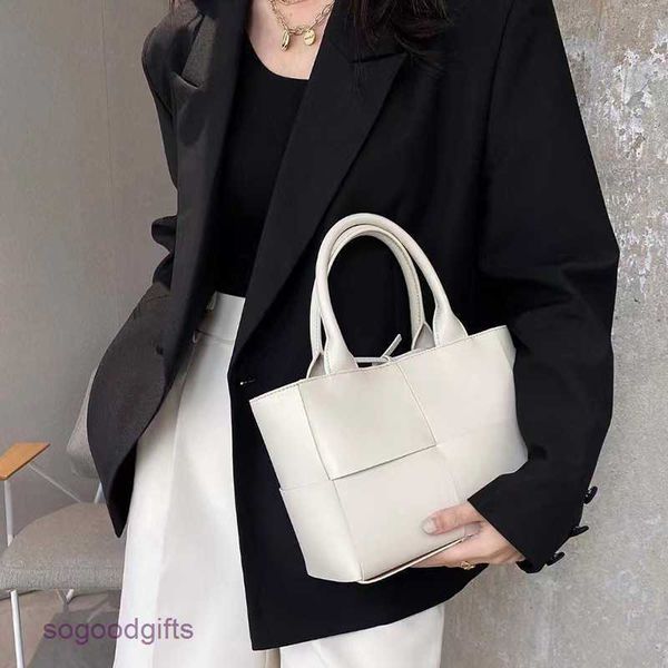 point bottegas bag venetas cowhide woven women's classic shopping large capacity special with logo xxhz
point bottegas bag venetas cowhide woven women's classic shopping large capacity special with logo xxhz