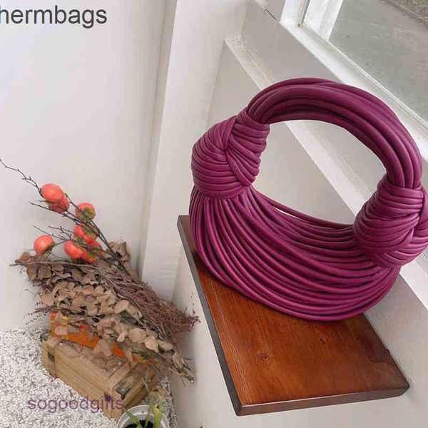 women's shoulder style 2023 knotted bag bottegaes handbags noodle hand woven bags fashion leather venetas large capacity commuter 3g9c
women's shoulder style 2023 knotted bag bottegaes handbags noodle hand woven bags fashion leather venetas large capacity commuter 3g9c