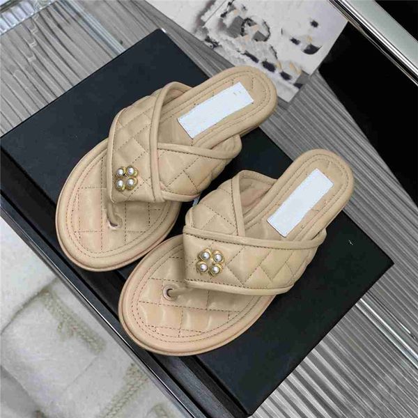 fashion slippers 2023 channel luxury design summer men's and women's flats thick soled leather rubber lettering logo casual cartoo, Black
fashion slippers 2023 channel luxury design summer men's and women's flats thick soled leather rubber lettering logo casual cartoo, Black