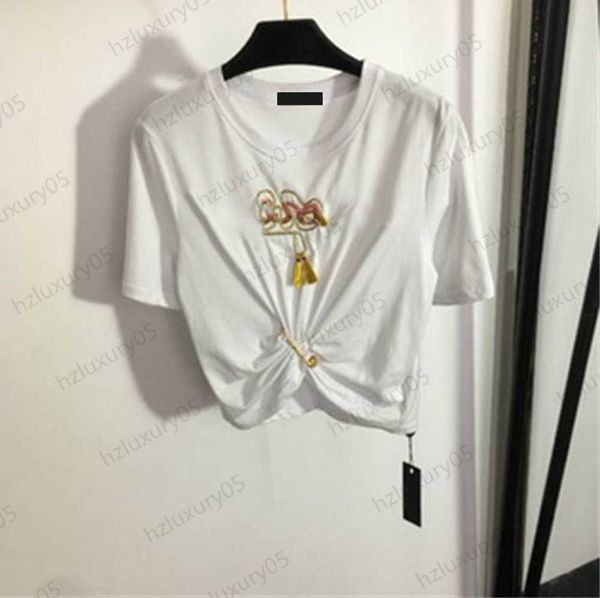 designer t shirt front gold logo embroidery tassel decoration crewneck pullover t shirts medusa pin corset waist slim joker women clothing, White
designer t shirt front gold logo embroidery tassel decoration crewneck pullover t shirts medusa pin corset waist slim joker women clothing, White