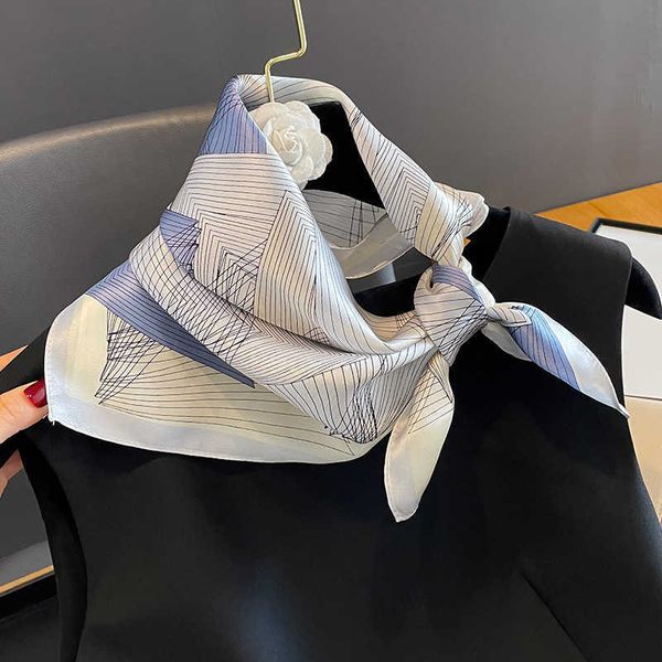 scarves 100 real silk scarf women pure hairbands printed neck kerchief bandana female luxury hair scarves bag ties spring 2023 j230428, Blue;gray
scarves 100 real silk scarf women pure hairbands printed neck kerchief bandana female luxury hair scarves bag ties spring 2023 j230428, Blue;gray