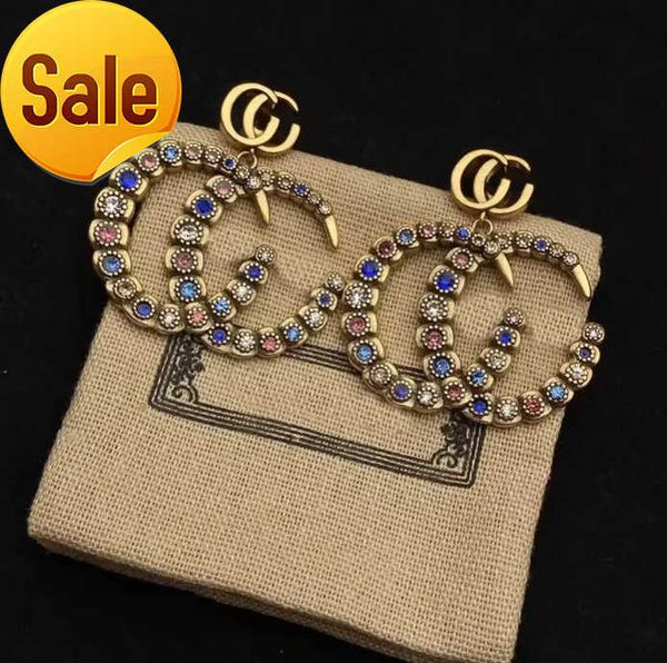 2022 new fashion brand earring color diamond double g letter brass material personality earrings women wedding party designer jewelry with b, Golden;silver
2022 new fashion brand earring color diamond double g letter brass material personality earrings women wedding party designer jewelry with b, Golden;silver