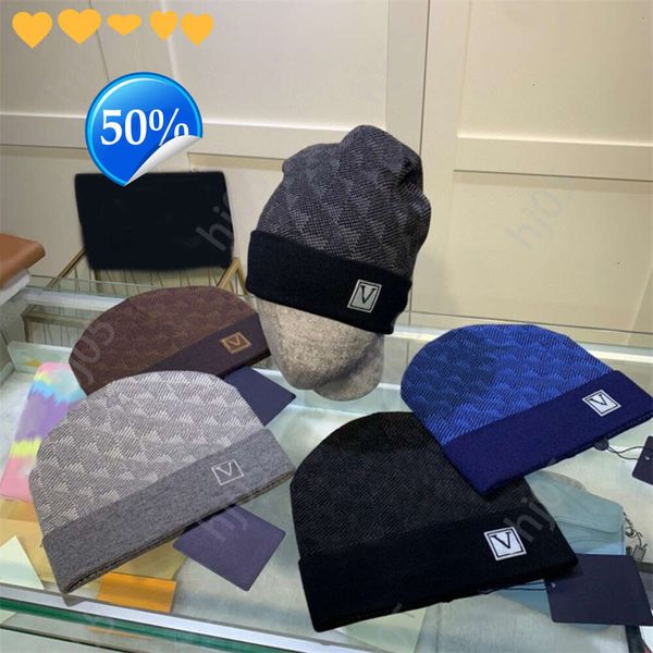 aPlaid designer beanie designer hats for men knitted bonnets winter hat fall thermal skull cap ski travel classical luxury beanies brown black grey keep32, 5#
aPlaid designer beanie designer hats for men knitted bonnets winter hat fall thermal skull cap ski travel classical luxury beanies brown black grey keep32, 5#