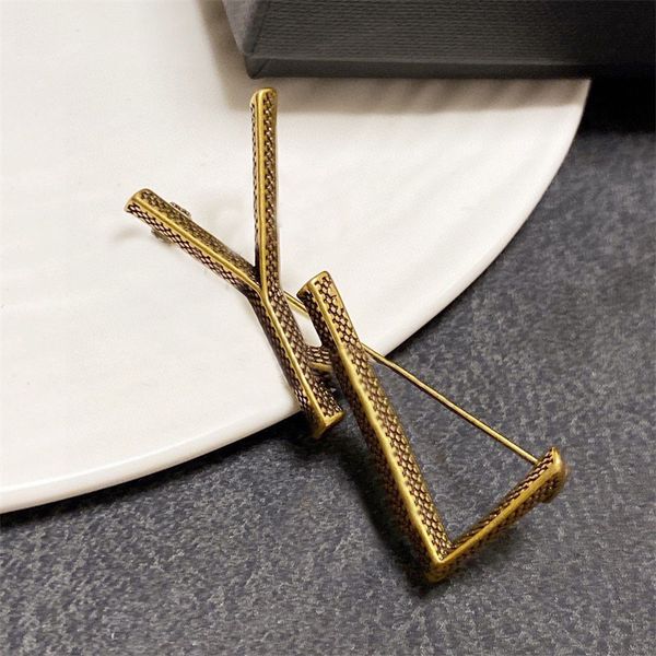 classical brooch designer letter retro gift gold color pins women fashion broche large beads female clothes suit alloy brooch for hats class, Gray
classical brooch designer letter retro gift gold color pins women fashion broche large beads female clothes suit alloy brooch for hats class, Gray