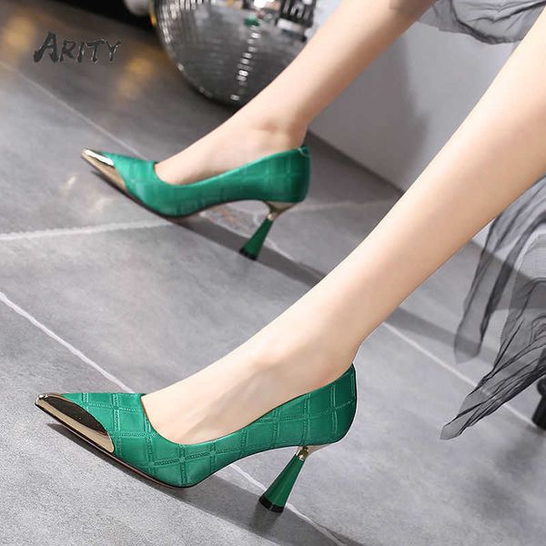sandals 2022 new woman pink pumps luxury designer metal pointed stiletto shallow mouth single shoes high heels women green party shoes j2304, Black
sandals 2022 new woman pink pumps luxury designer metal pointed stiletto shallow mouth single shoes high heels women green party shoes j2304, Black