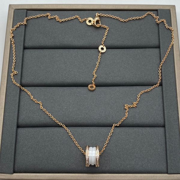 18k gold white ceramic designer pendant necklace 925 silver black ceramic fashion with diamonds adjustable necklace couple
18k gold white ceramic designer pendant necklace 925 silver black ceramic fashion with diamonds adjustable necklace couple