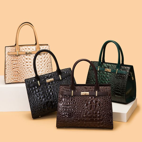 luxury tote bag designer bag handbag women bag cross body shoulder handbags large capacity wallet classic leather practical bag versatile
luxury tote bag designer bag handbag women bag cross body shoulder handbags large capacity wallet classic leather practical bag versatile