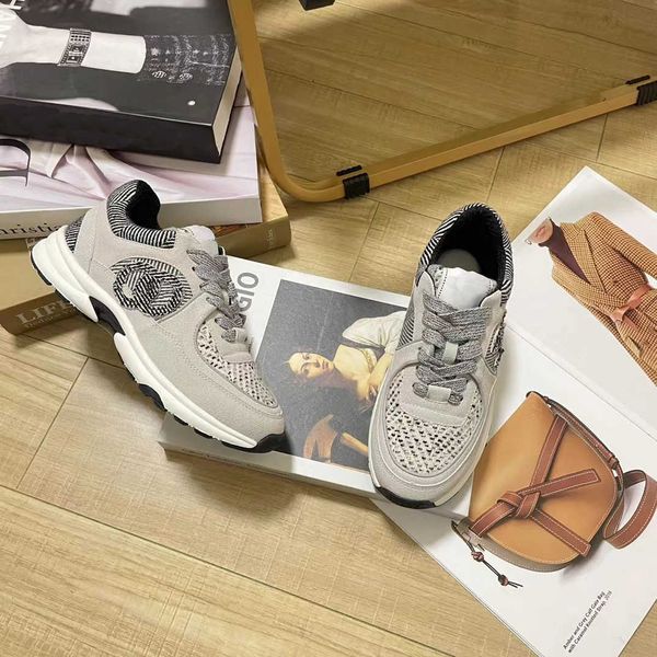 2023 7a new designer run away running shoes fashion sneakers womens luxury sports shoe chaussures casual trainers classic fashion sneaker wo, Black
2023 7a new designer run away running shoes fashion sneakers womens luxury sports shoe chaussures casual trainers classic fashion sneaker wo, Black