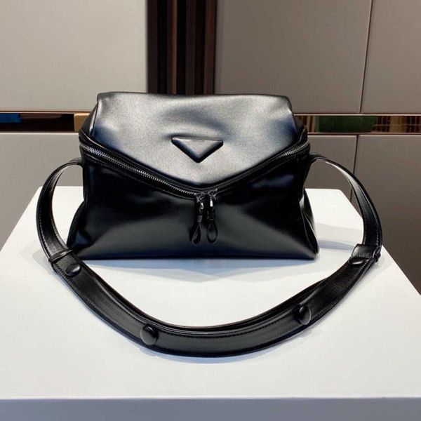 handbag 21 medieval fashion new postman soft sling single shoulder messenger bag women's bag versatile clearance sale
handbag 21 medieval fashion new postman soft sling single shoulder messenger bag women's bag versatile clearance sale