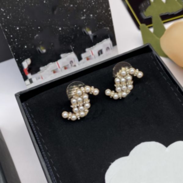 c letter earring luxury designer stud earing ccity fashion brand women jewelry metal crystal pearl gold earrings cjeweler woman gift orecchi, Golden;silver
c letter earring luxury designer stud earing ccity fashion brand women jewelry metal crystal pearl gold earrings cjeweler woman gift orecchi, Golden;silver