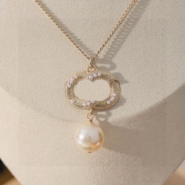 designer c pendant necklaces gold necklace letter ccity fashion women jewelry metal crystal pearl cjeweler woman luxury gift 436356, Silver
designer c pendant necklaces gold necklace letter ccity fashion women jewelry metal crystal pearl cjeweler woman luxury gift 436356, Silver