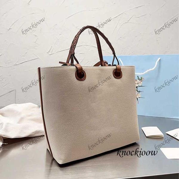 minimalist casualism crossbody large capacity backpack structured edge knotted leather shoulder strap canvas beach tote women's shoppin
minimalist casualism crossbody large capacity backpack structured edge knotted leather shoulder strap canvas beach tote women's shoppin