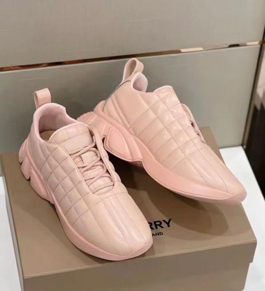 perfect quilted leather sneakers shoes men italian-tanned leather b-check black white blue nude comfort trainers discount outdoor sports eu3
perfect quilted leather sneakers shoes men italian-tanned leather b-check black white blue nude comfort trainers discount outdoor sports eu3