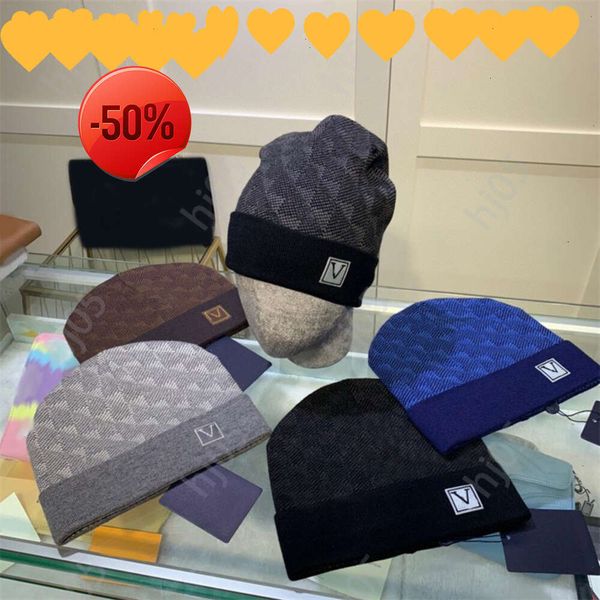 aPlaid designer beanie designer hats for men knitted bonnets winter hat fall thermal skull cap ski travel classical luxury beanies brown black grey keep warm63111, 5#
aPlaid designer beanie designer hats for men knitted bonnets winter hat fall thermal skull cap ski travel classical luxury beanies brown black grey keep warm63111, 5#