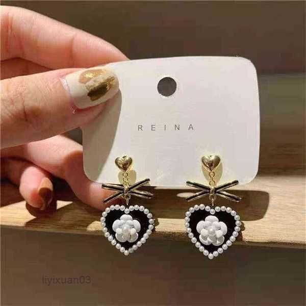 stud 2021 fashion tassel camellia woman earring flower earring accessories luxury earrings jewelry aa220318 3 jhezjhez, Golden;silver
stud 2021 fashion tassel camellia woman earring flower earring accessories luxury earrings jewelry aa220318 3 jhezjhez, Golden;silver