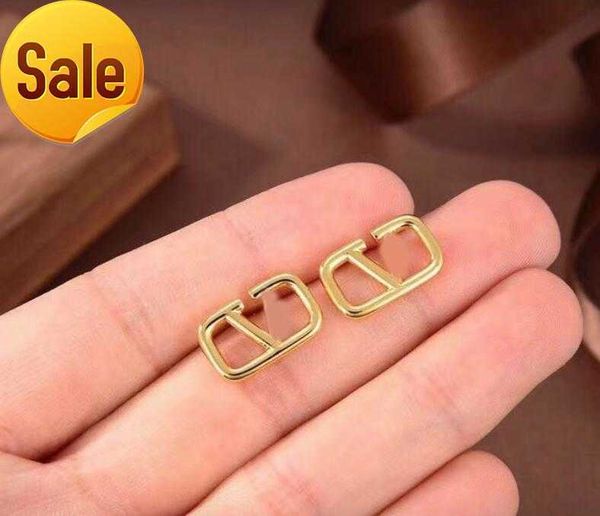 antique design large stud 18k gold plated s925 silver women letter engrave dangle earrings girls wedding jewelry, Golden;silver
antique design large stud 18k gold plated s925 silver women letter engrave dangle earrings girls wedding jewelry, Golden;silver