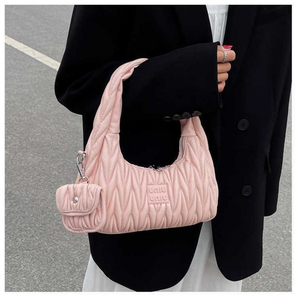 shoulder bags pleated ladies designer armpit purses 2023 letters ruched women hand branded embroidery and handbags 230426
shoulder bags pleated ladies designer armpit purses 2023 letters ruched women hand branded embroidery and handbags 230426